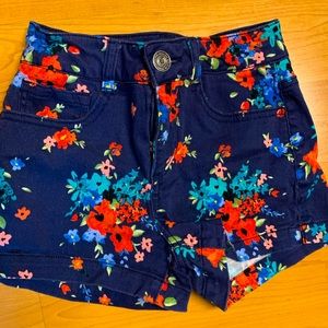 SO Navy/Floral Shorts Size Juniors 1